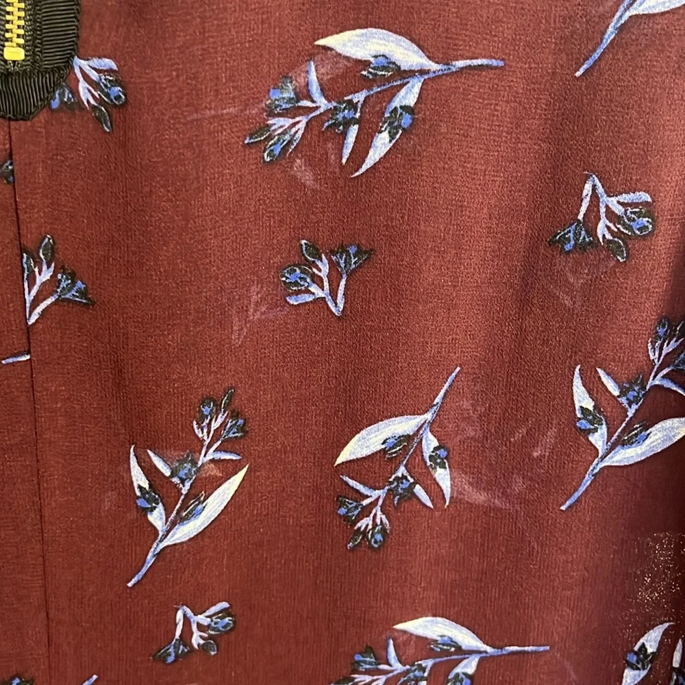 CAbi Bouquet Blouse - Picture 3 of 8